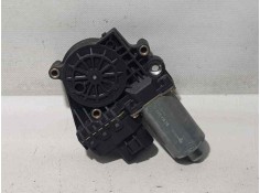 MOTOR ELEVALUNAS DELANTERO DERECHO 4B0959802D 8 PINS