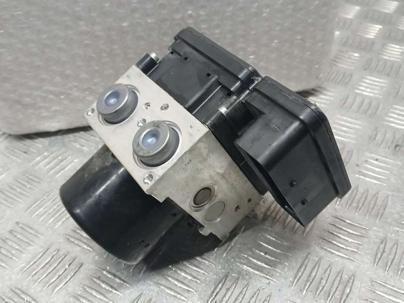 Recambio de abs para volvo xc60 kinetic 2wd referencia OEM IAM P30681619 10021201824 ATE