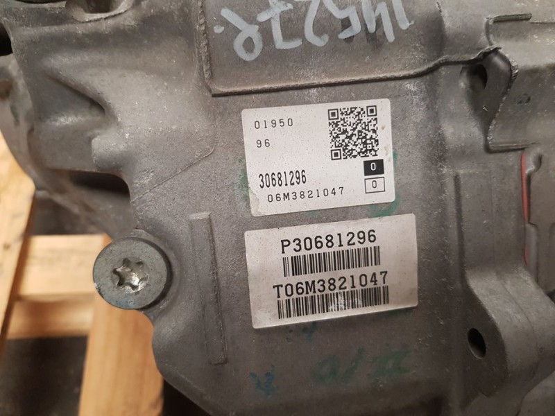 Recambio de caja cambios para volvo s80 berlina d5 executive referencia OEM IAM 36050307 06M3821047 AUTOMATICA