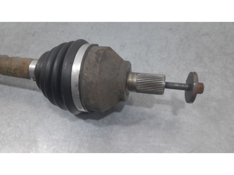 Recambio de transmision delantera izquierda para volvo s40 berlina 2.0 d momentum referencia OEM IAM 8252073  