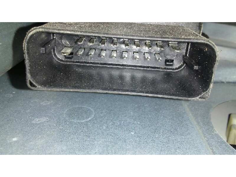Recambio de elevalunas trasero izquierdo para volkswagen passat berlina (3b2) 1.9 tdi referencia OEM IAM 3B5839751AT 18 PINS ELE