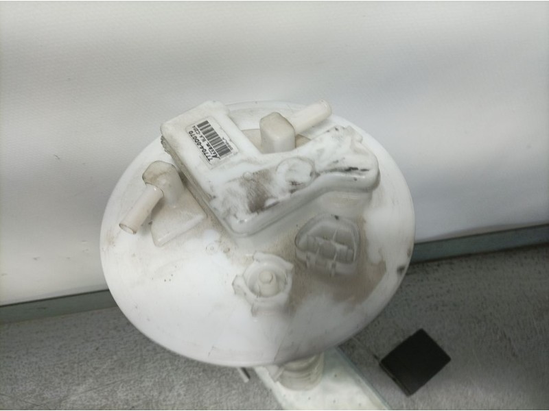 Recambio de aforador para toyota yaris active referencia OEM IAM 777040D070  AISAN