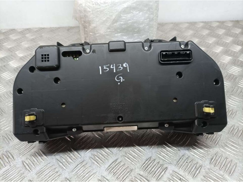 Recambio de cuadro instrumentos para toyota avensis (t27) active referencia OEM IAM 8380005L70 2574604960 DENSO