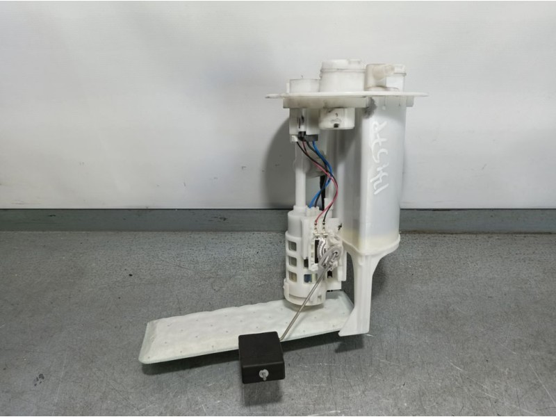 Recambio de aforador para toyota yaris active referencia OEM IAM 777040D070  AISAN