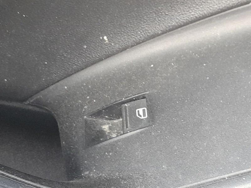 Recambio de mando elevalunas delantero derecho para seat ibiza iv (6j5, 6p1) 1.4 tdi referencia OEM IAM 7L6959855B  