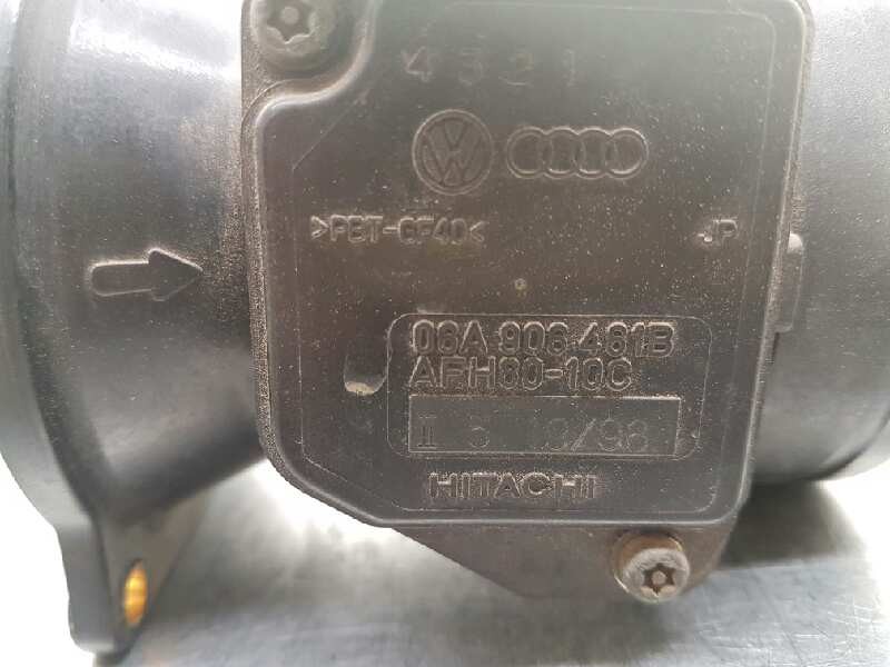 Recambio de caudalimetro para volkswagen golf iv berlina (1j1) 1.6 referencia OEM IAM 06A906461B AFH6010C HITACHI