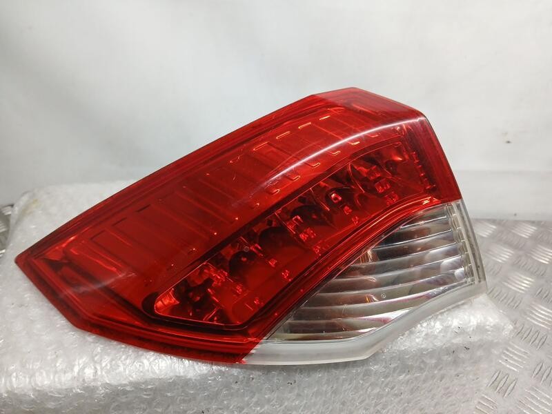 Recambio de piloto trasero izquierdo para renault laguna iii dynamique referencia OEM IAM 265550001R ROZADO EXTERIOR