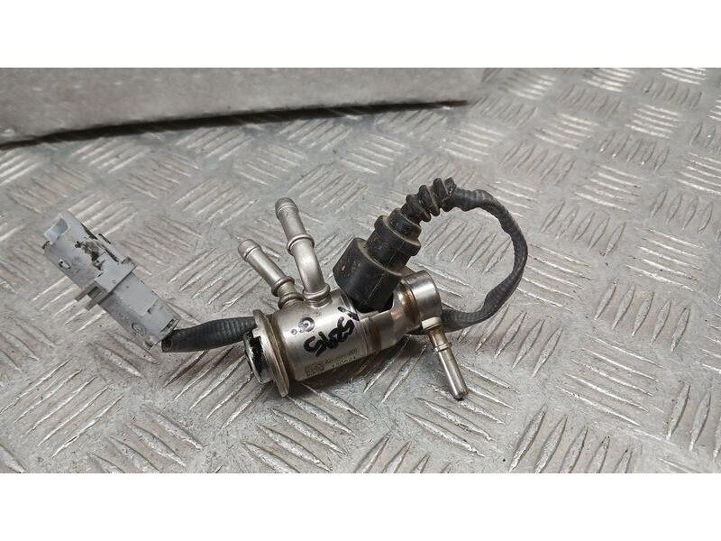 Recambio de inyector adblue para renault clio v experience referencia OEM IAM 208995377R M194401571 A2C39941900