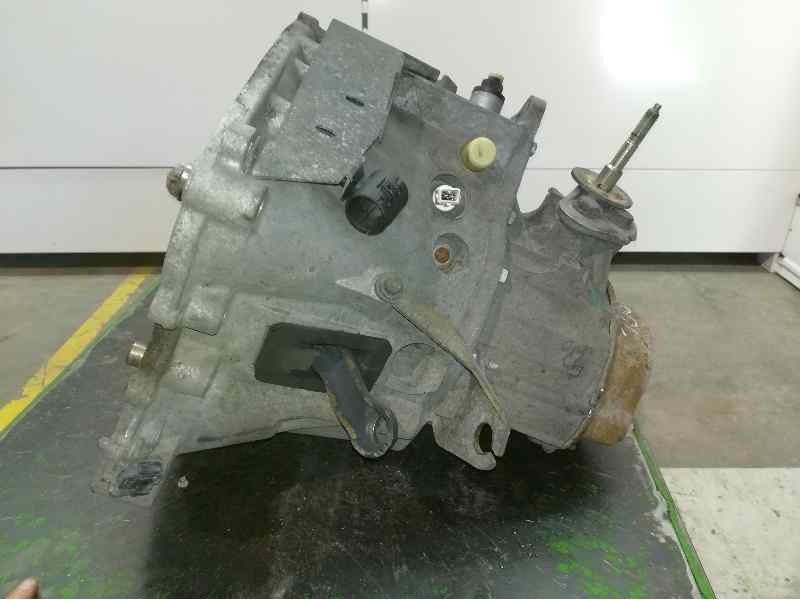 Recambio de caja cambios para peugeot 206 berlina xr referencia OEM IAM 20DL22 0540945B 5VELOCIDADES