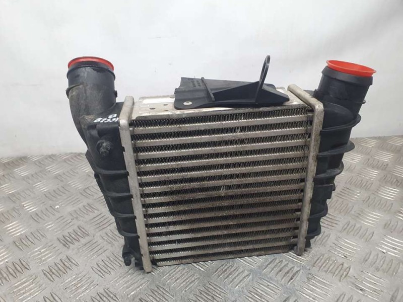 Recambio de intercooler para volkswagen polo (9n3) edition referencia OEM IAM 6Q0145804A 862403N VALEO