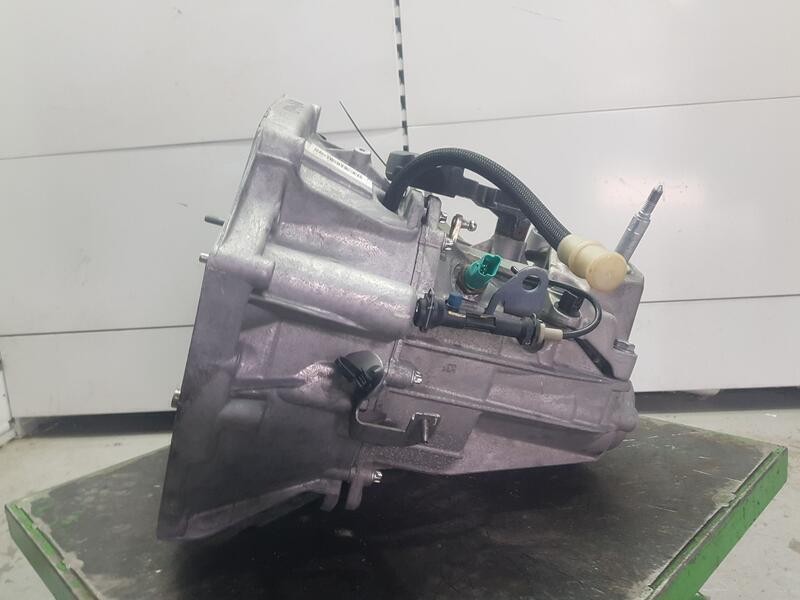 Recambio de caja cambios para renault express van referencia OEM IAM TL4382 S003860 6 VELOCIDADES