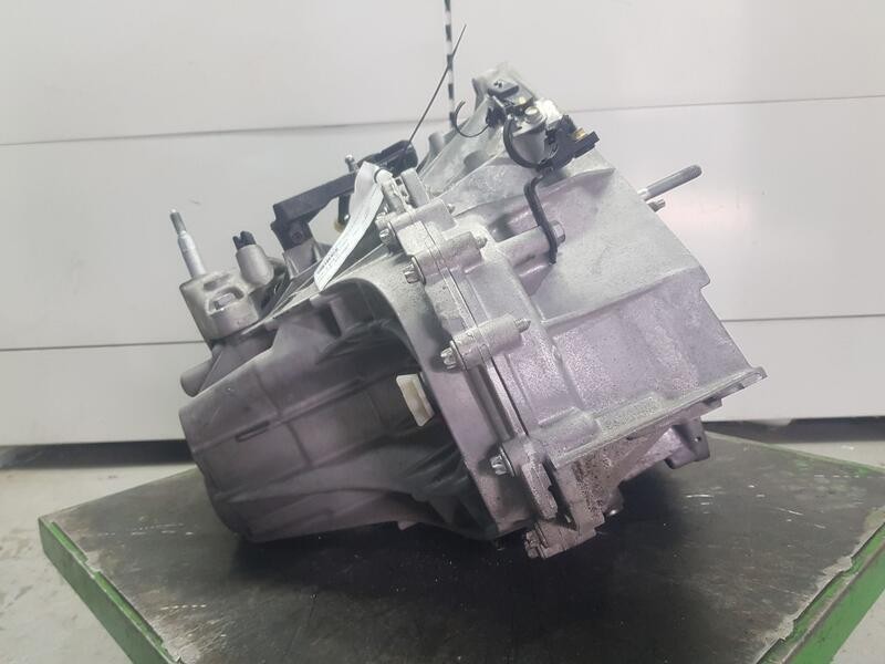 Recambio de caja cambios para renault express van referencia OEM IAM TL4382 S003860 6 VELOCIDADES