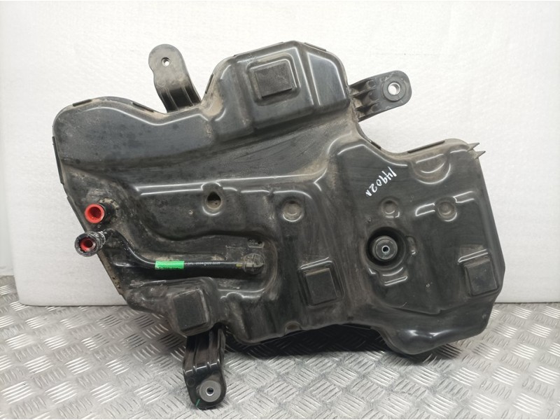Recambio de deposito adblue para bmw serie 1 lim. (f40) 118d referencia OEM IAM 7399290  