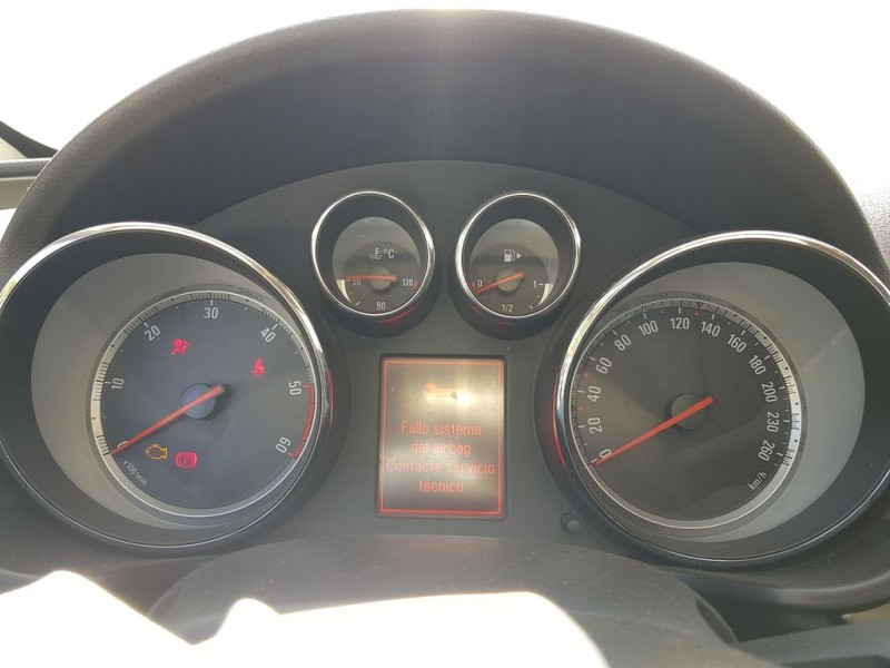 Recambio de cuadro instrumentos para opel insignia berlina cosmo referencia OEM IAM 365903926H A2C53440387 VDO