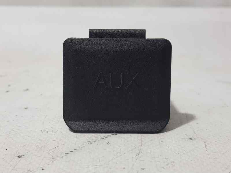 Recambio de conexion usb/aux para opel mokka excellence referencia OEM IAM 20874710  