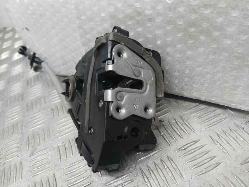 Recambio de cerradura puerta delantera derecha para renault express van referencia OEM IAM 805022699R  ELECTRICA 4 PINS