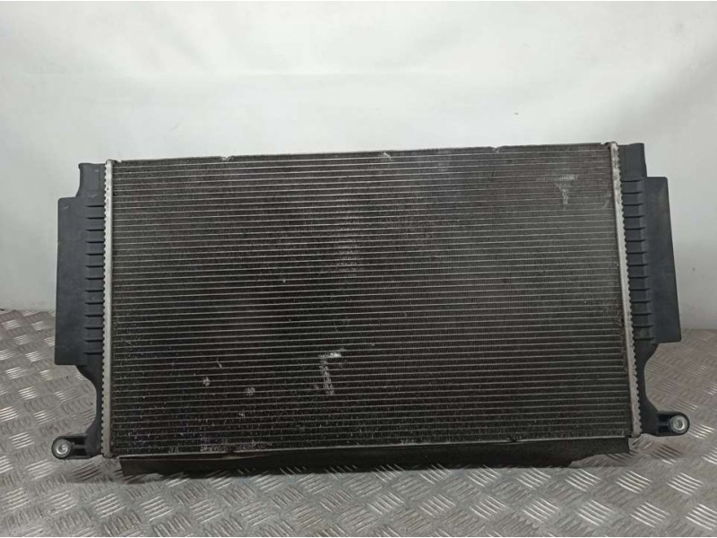 Recambio de radiador agua para toyota avensis (t27) active referencia OEM IAM 164000R061B M135676D VALEO