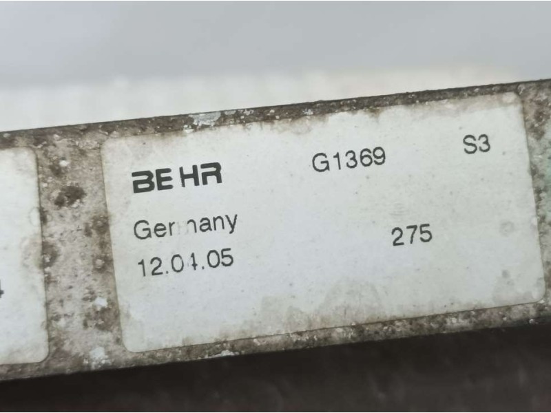 Recambio de radiador aceite para mercedes-benz clase b (w245) 180 cdi (245.207) referencia OEM IAM A1695000200 C7270 BEHR