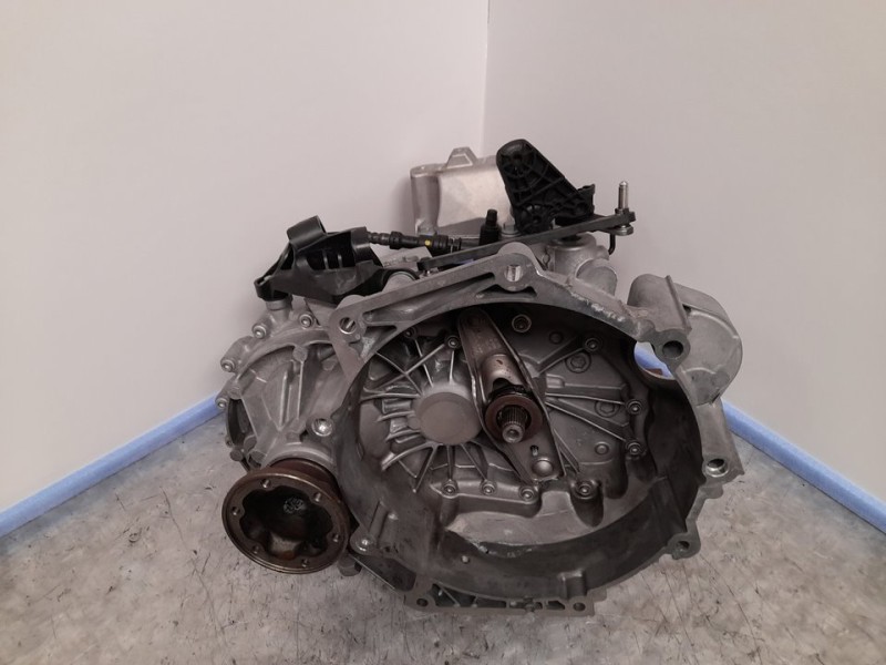 Recambio de caja cambios para seat leon (kl1) style referencia OEM IAM SEL 261020 6VELOCIDADES