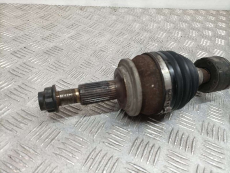 Recambio de transmision delantera izquierda para toyota avensis (t27) active referencia OEM IAM 4342005431  SIN REFERENCIA