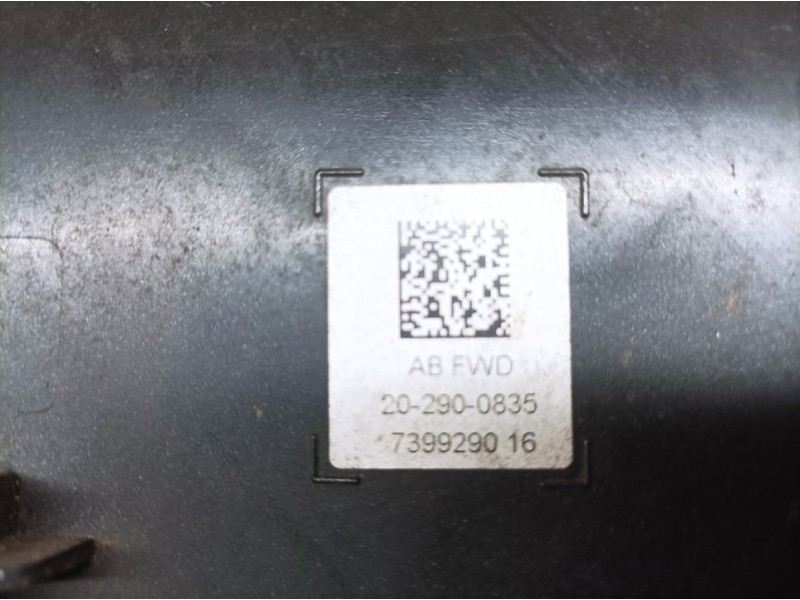 Recambio de deposito adblue para bmw serie 1 lim. (f40) 118d referencia OEM IAM 7399290  