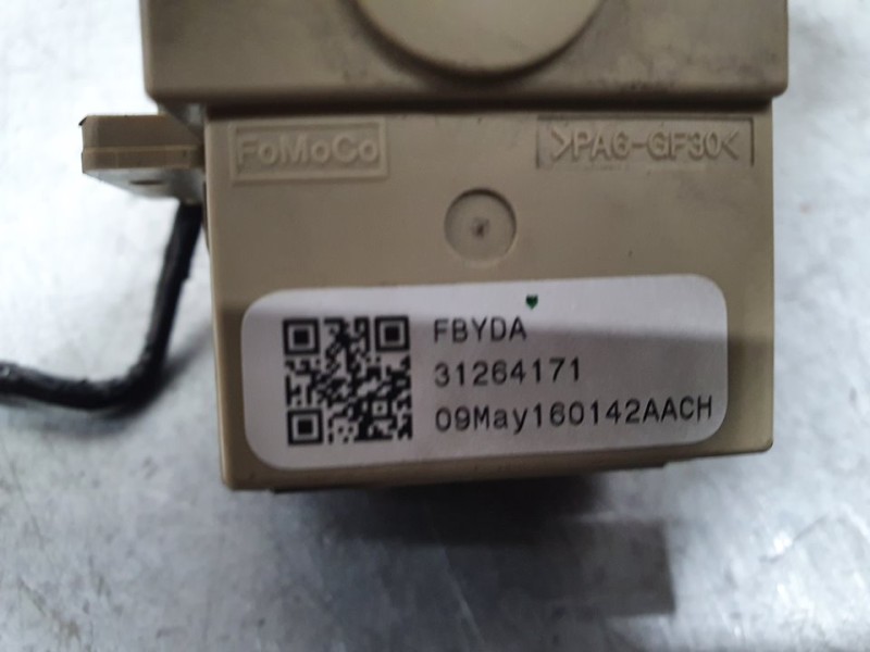 Recambio de mando limpia para volvo xc60 kinetic 2wd referencia OEM IAM 31264171  