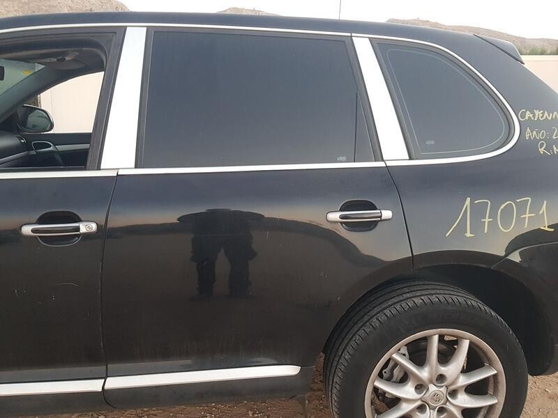 Recambio de puerta trasera izquierda para porsche cayenne (9pa) s 4.5 referencia OEM IAM 95553301106GRV  TOCADA