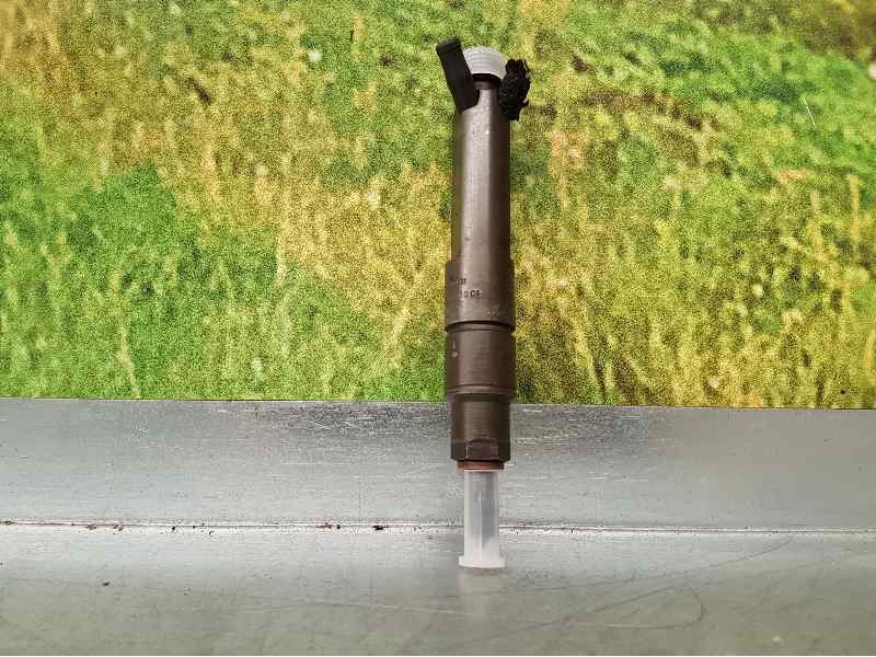 Recambio de inyector para volkswagen golf iv berlina (1j1) 1.9 tdi referencia OEM IAM 038130202A 0432193595 BOSCH