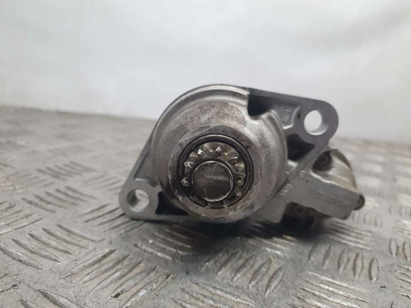 Recambio de motor arranque para volkswagen polo (9n3) edition referencia OEM IAM 0001123018 02T911024 BOSCH