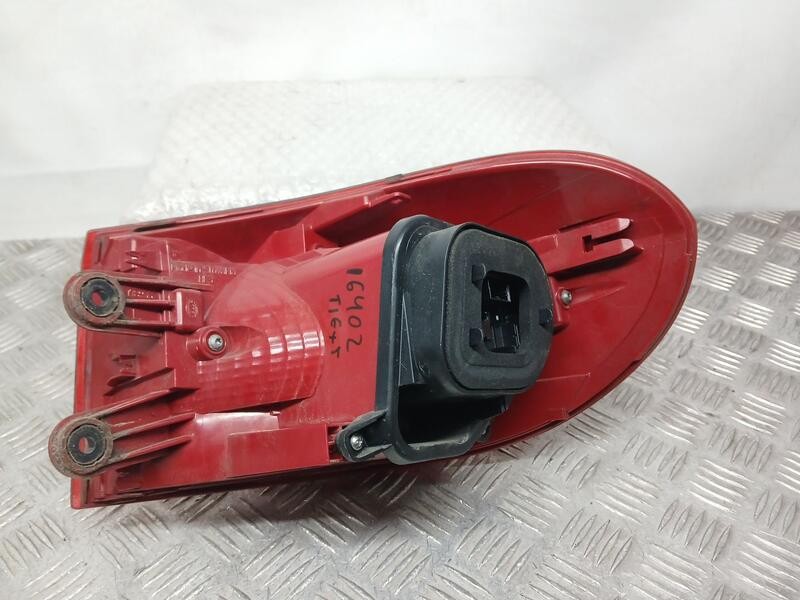 Recambio de piloto trasero izquierdo para volkswagen tiguan (5n2) blue motion tig referencia OEM IAM 5N0945095Q ROZADO EXTERIOR