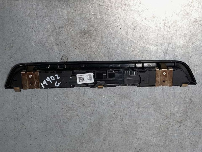 Recambio de mando radio para bmw serie 1 lim. (f40) 118d referencia OEM IAM 7949339  