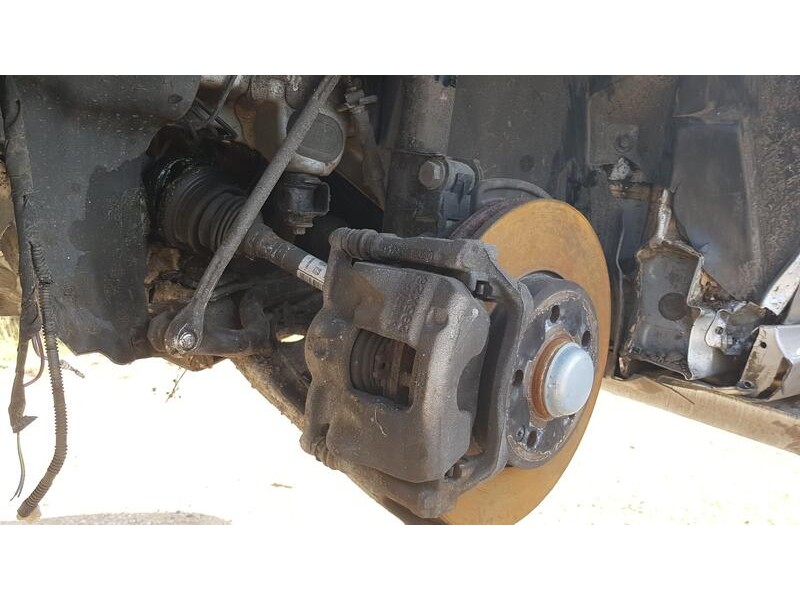 Recambio de pinza freno delantera izquierda para mercedes-benz clase b sports tourer (w246, w242) b 200 cdi / d (246.208) refere