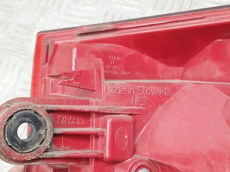 Recambio de piloto trasero izquierdo para volkswagen tiguan (5n2) blue motion tig referencia OEM IAM 5N0945095Q ROZADO EXTERIOR