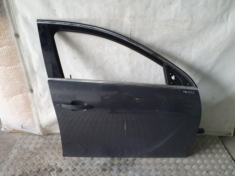 Recambio de puerta delantera derecha para opel insignia berlina cosmo referencia OEM IAM 39062234  