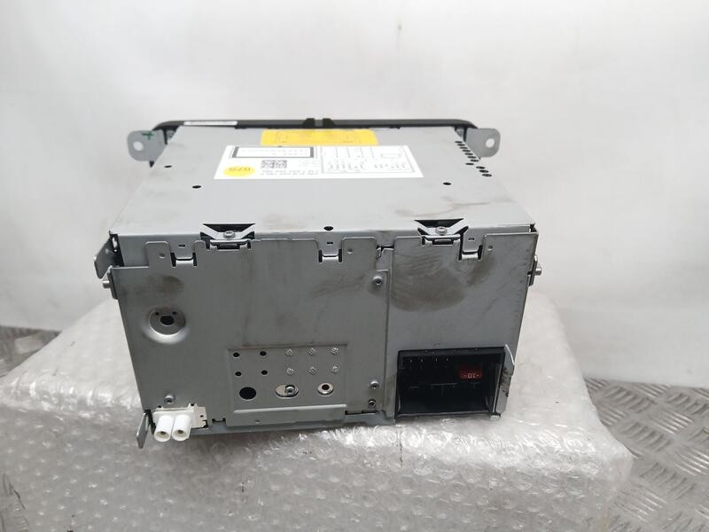 Recambio de sistema navegacion gps para volkswagen tiguan (5n2) blue motion tig referencia OEM IAM 3C8035195F BOSCH 7640206360