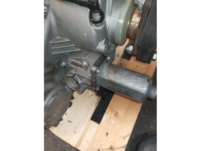 Recambio de caja transfer para bmw x5 (e70) 3.0d referencia OEM IAM 2710757477701  7006716