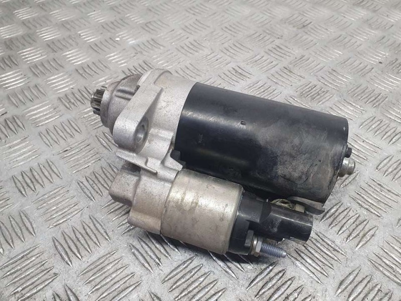 Recambio de motor arranque para volkswagen polo (9n3) edition referencia OEM IAM 0001123018 02T911024 BOSCH