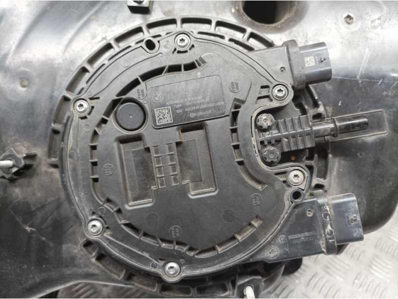 Recambio de deposito adblue para bmw serie 1 lim. (f40) 118d referencia OEM IAM 7399290  