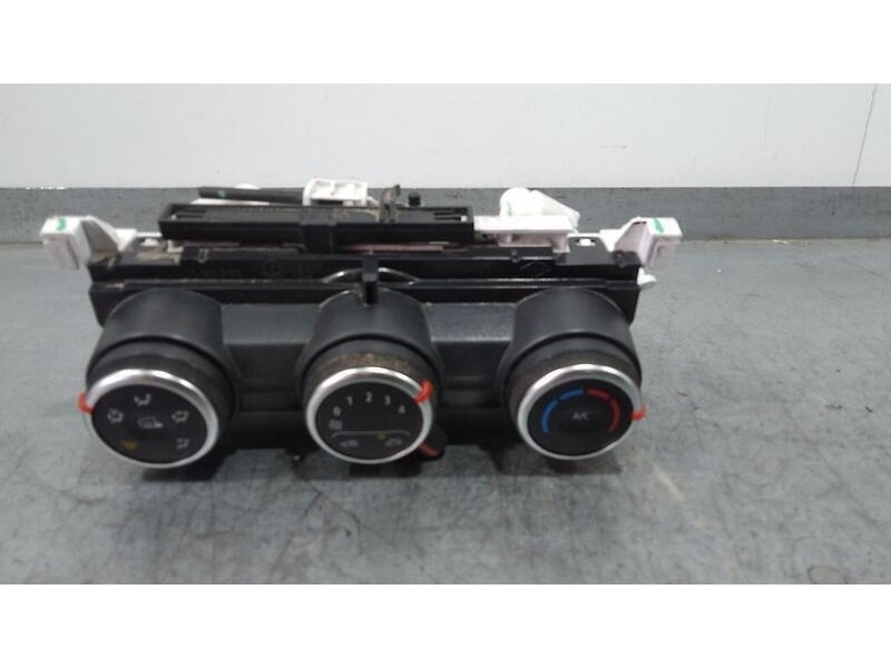 Recambio de mando calefaccion / aire acondicionado para renault express van referencia OEM IAM 275008537r 275002649R denso