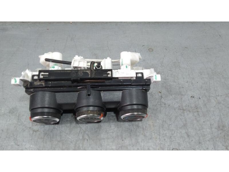 Recambio de mando calefaccion / aire acondicionado para renault express van referencia OEM IAM 275008537r 275002649R denso