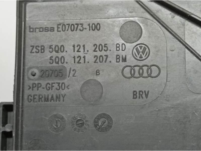 Recambio de electroventilador para seat leon (kl1) style referencia OEM IAM 5Q0121205BD  TOCADO BROSE