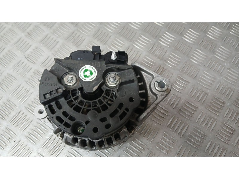 Recambio de alternador para opel astra f sedán (t92) 1.6 i (f19, m19) referencia OEM IAM 93175779 221028 0124415008