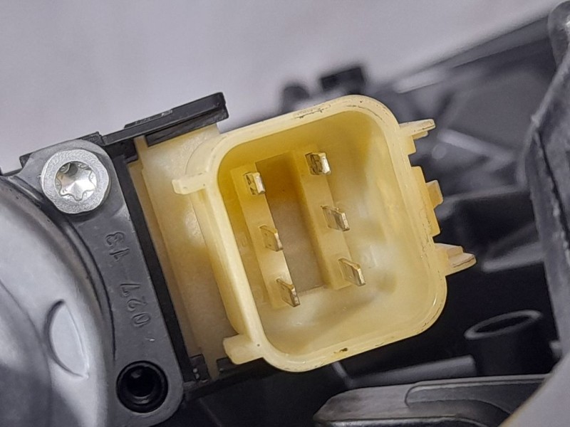 Recambio de elevalunas delantero izquierdo para ford fiesta (ccn) ambiente referencia OEM IAM SIN REF  ELECTRICO 6 PINES