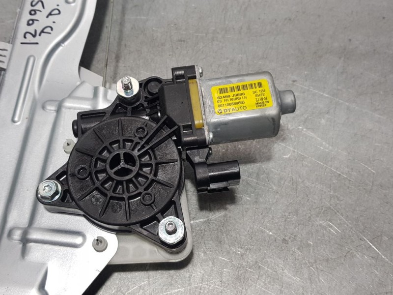 Recambio de elevalunas delantero derecho para hyundai kona pure referencia OEM IAM 82460J9000 1100889665 ELECTRICO 2 PINS