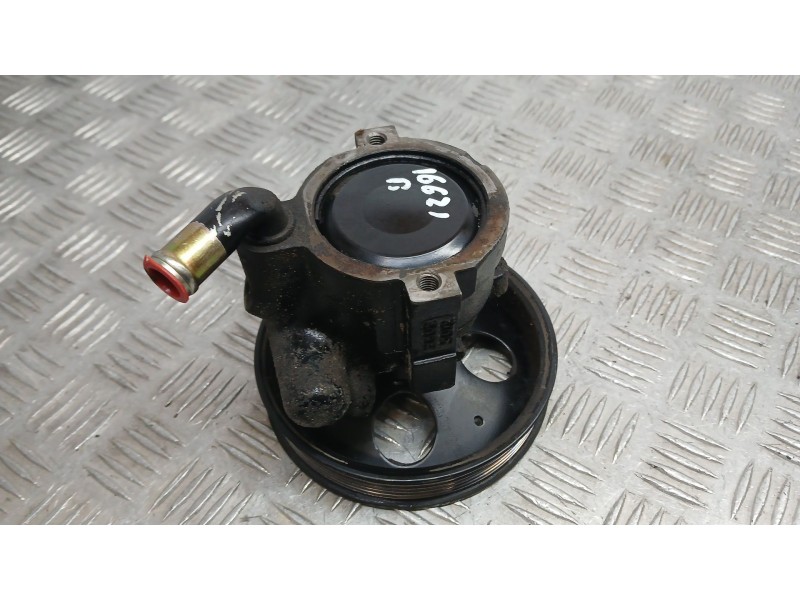 Recambio de bomba direccion para opel astra f sedán (t92) 1.6 i (f19, m19) referencia OEM IAM 90468384  26039836