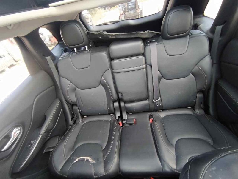 Recambio de asientos traseros para jeep cherokee limited 4x2 referencia OEM IAM   