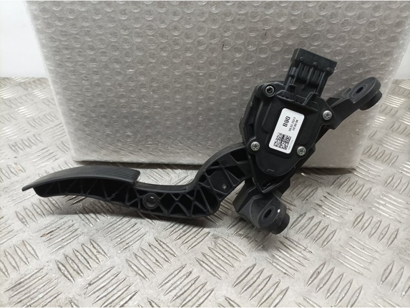 Recambio de potenciometro pedal para hyundai i20 klass referencia OEM IAM 51833722  