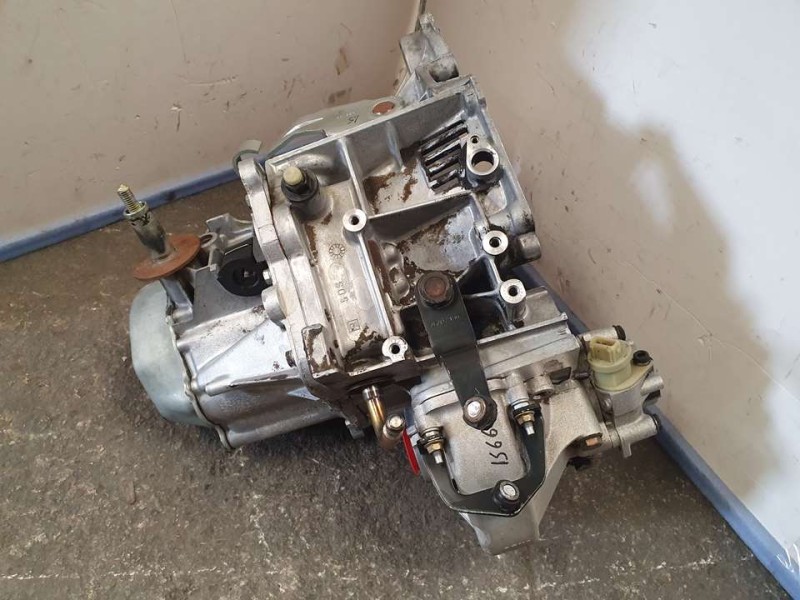 Recambio de caja cambios para peugeot partner (s1) break referencia OEM IAM 20TB13 9281703A 5VELOCIDADES