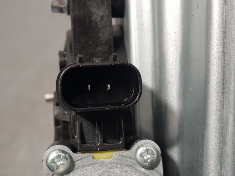 Recambio de elevalunas trasero derecho para hyundai kona pure referencia OEM IAM 83402J9000  ELECTRICO 2 PINS