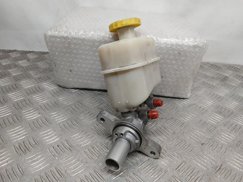 Recambio de bomba freno para jeep cherokee limited 4x2 referencia OEM IAM 68211881AE  612614779